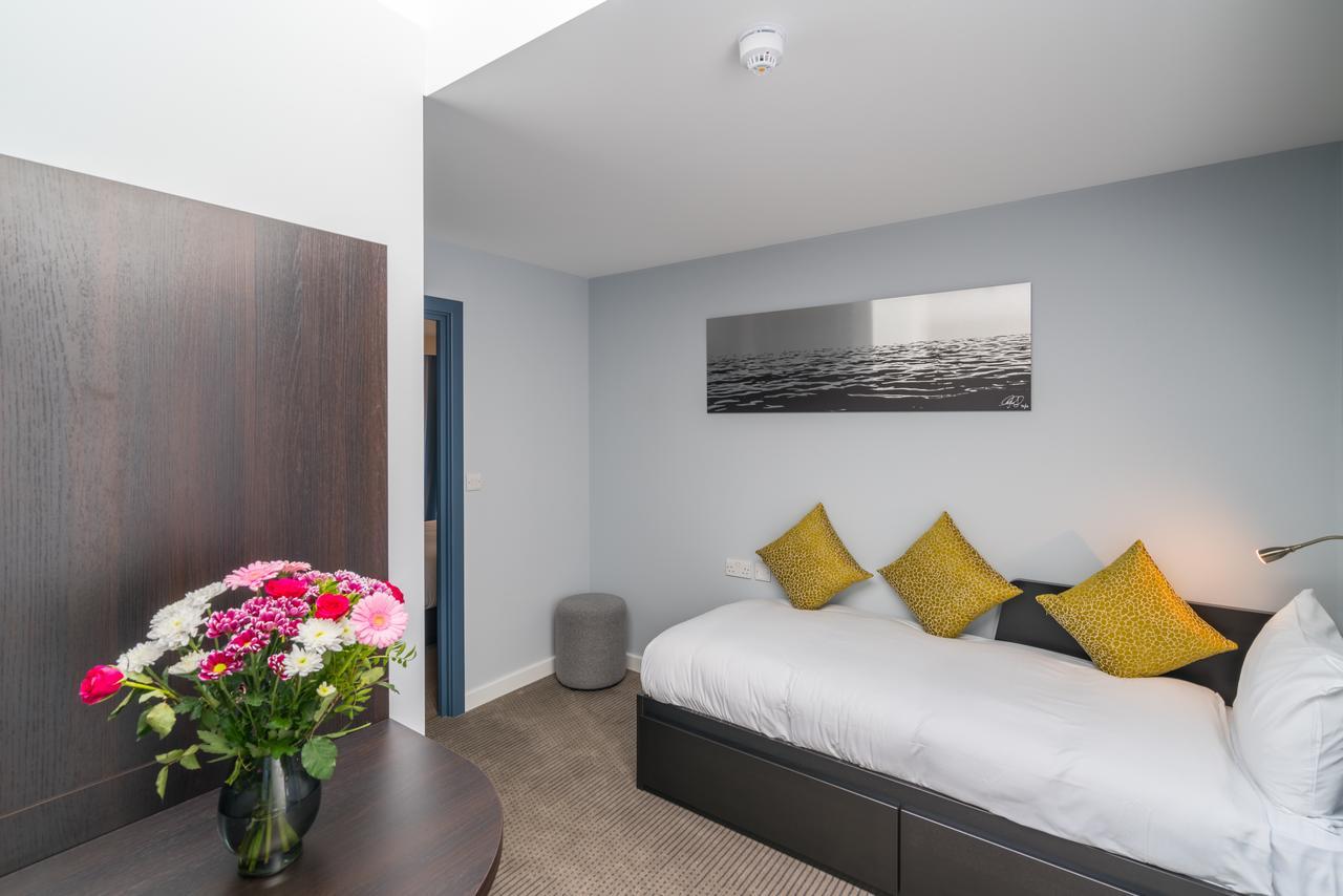 Pelican London Hotel And Residence Экстерьер фото